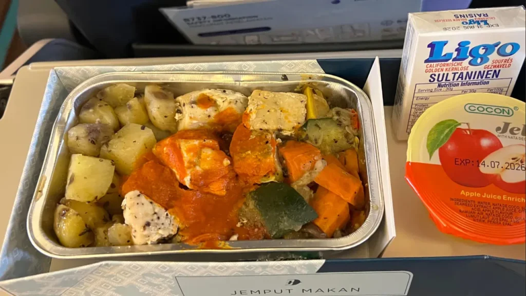 Expectations vs. Reality Gluten Free Meal Malaysia Airlines